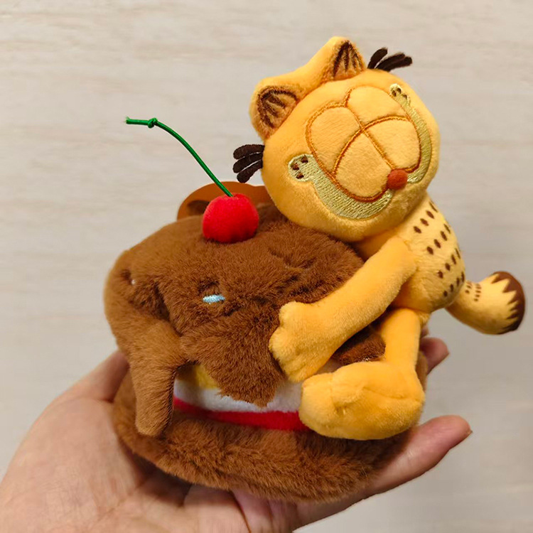 Peluche Originali Garfield da  - Cat Toys recensione e prezzo